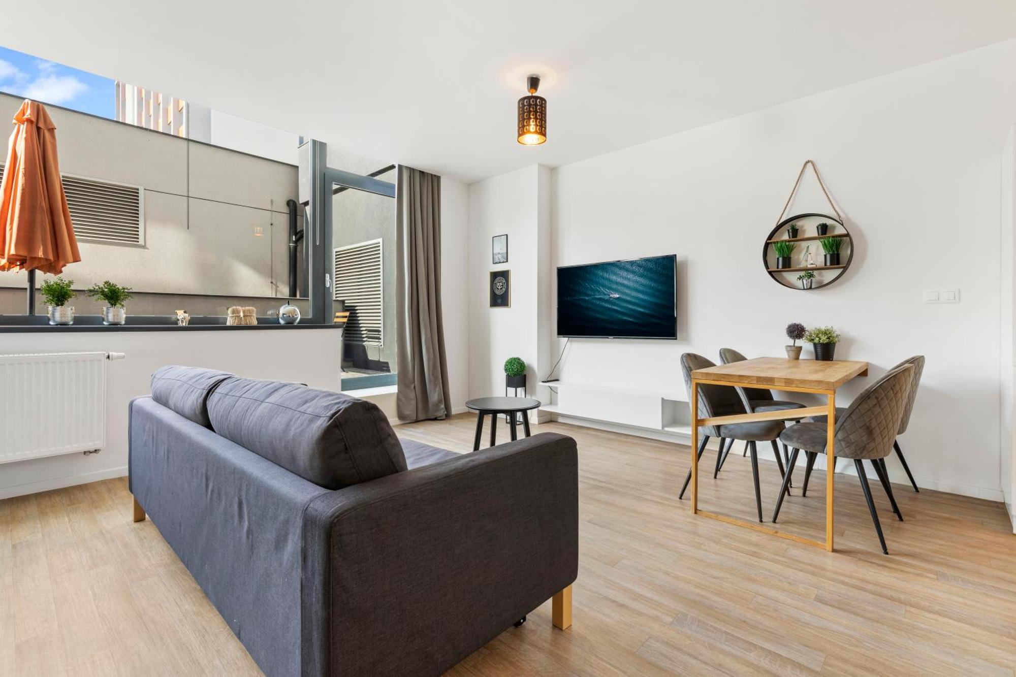 Lam Yacht Club - Terrace 10M2 Apartment บราติสลาวา ภายนอก รูปภาพ